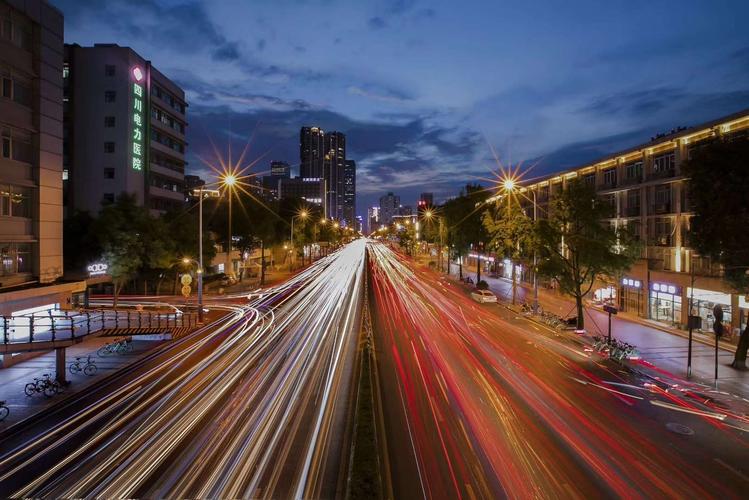 回忆2020：最特别的衣服，致敬抗疫英雄