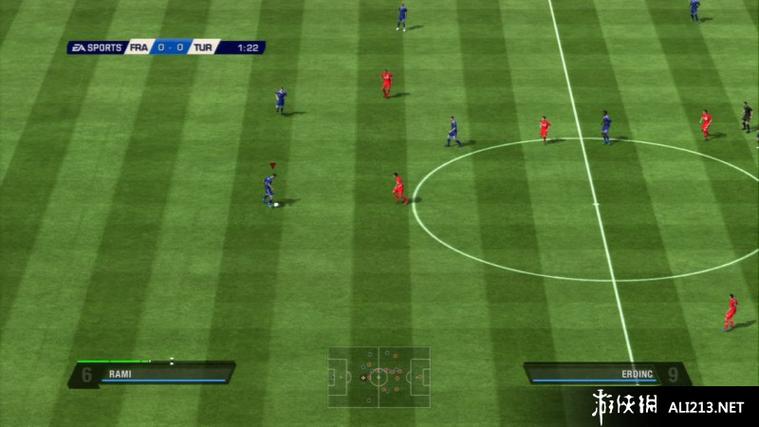 国际足球大联盟12修改器怎么用？解锁隐藏内容！