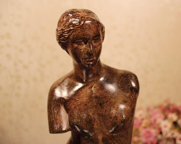 想下载维纳斯俱乐部欧美96版?这里有靠谱的渠道!