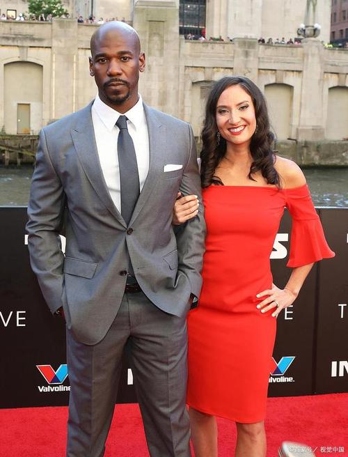 想知道隔壁黑人如何下载?看这篇就够了!