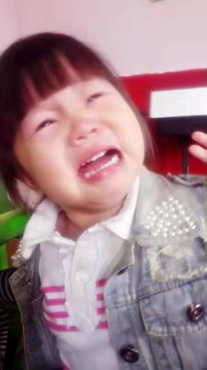 弟弟喜欢玩游戏，妈妈的爱却从未缺席，好感动！