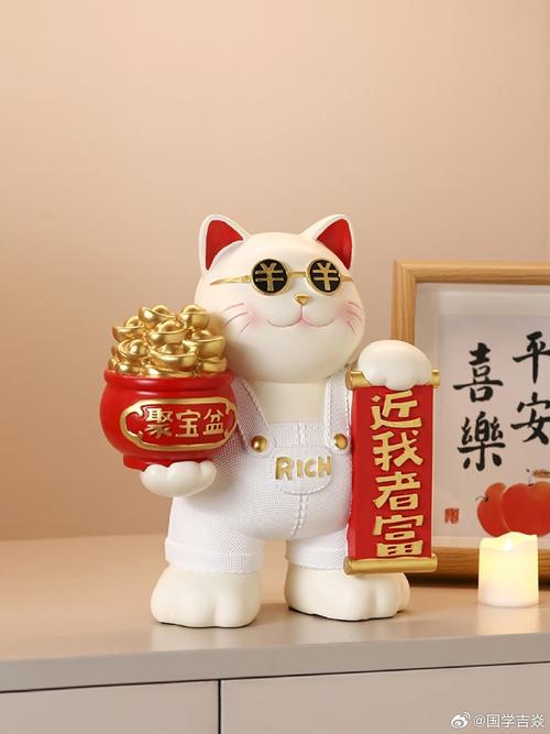 招财猫举左手代表什么？寓意和摆放讲究