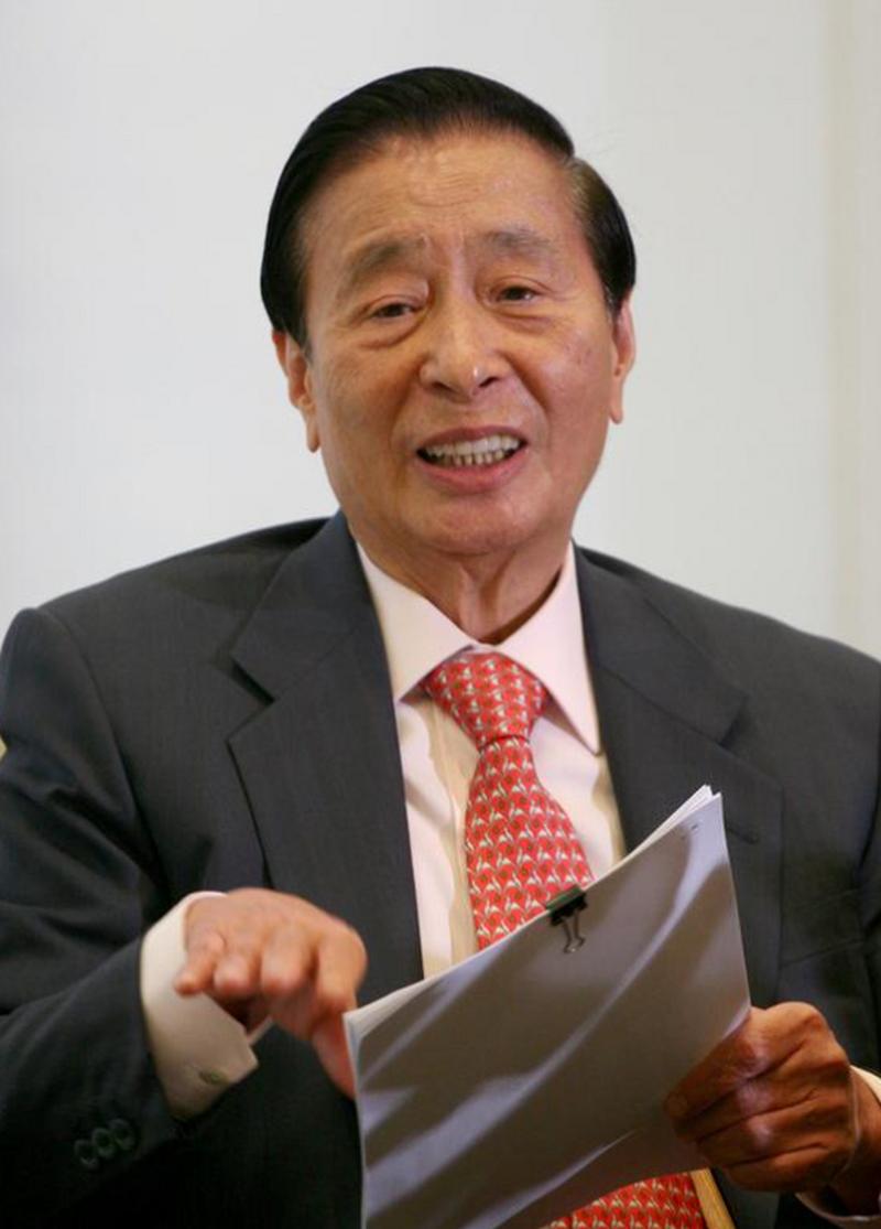 香港地产大亨李兆基的商业帝国，以及他的传奇人生