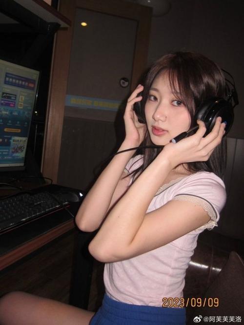 LPL赛场那些漂亮的女主持,你最喜欢哪一位?