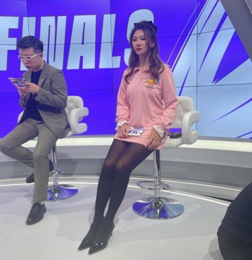 深度解读小仓LOL:揭秘电竞女神背后的故事与心路历程