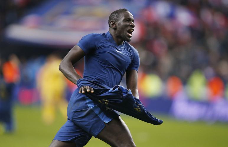 深入了解萨科:足球运动员、企业家还是游戏角色?