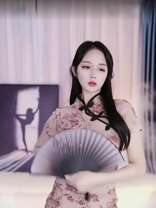 精选热舞女郎版本大全:高清流畅播放体验