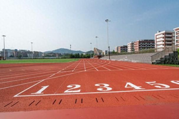 标准的田径跑道为什么是椭圆形？原来是为了省力！
