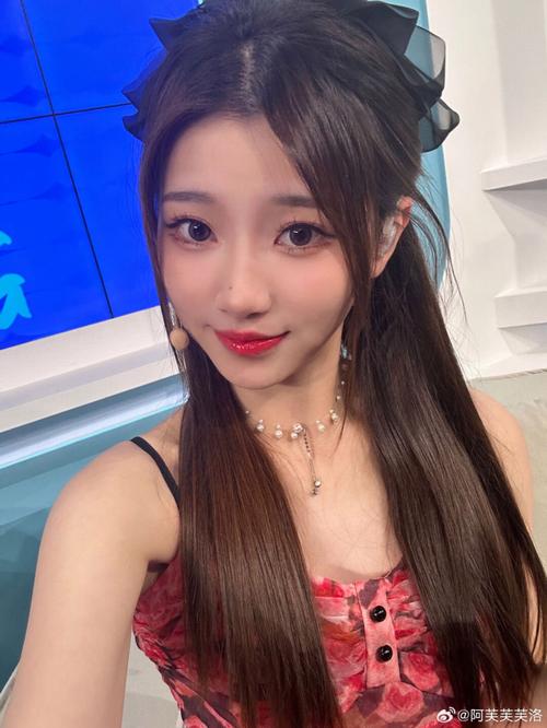 LPL赛场那些漂亮的女主持,你最喜欢哪一位?