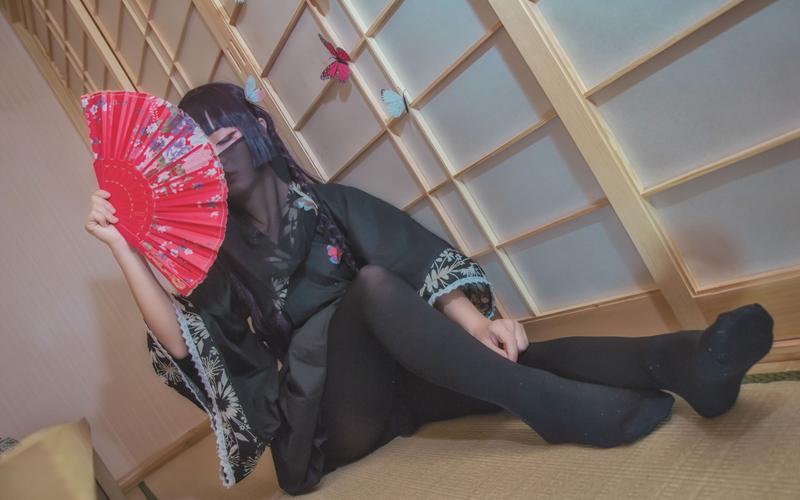 想看巫小萤最新视频？点击这里获取更新地址