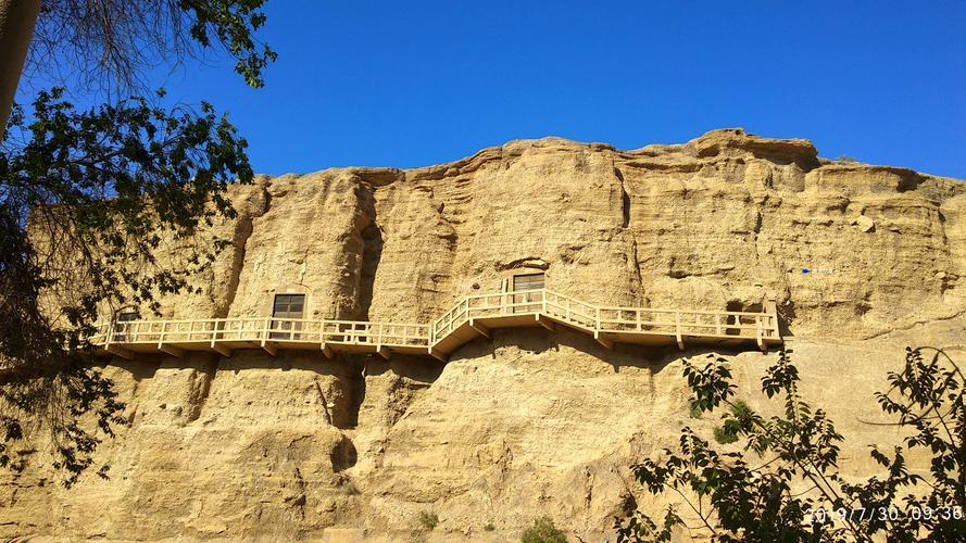 今日蚂蚁庄园:莫高窟和江南石窟,哪个更大?