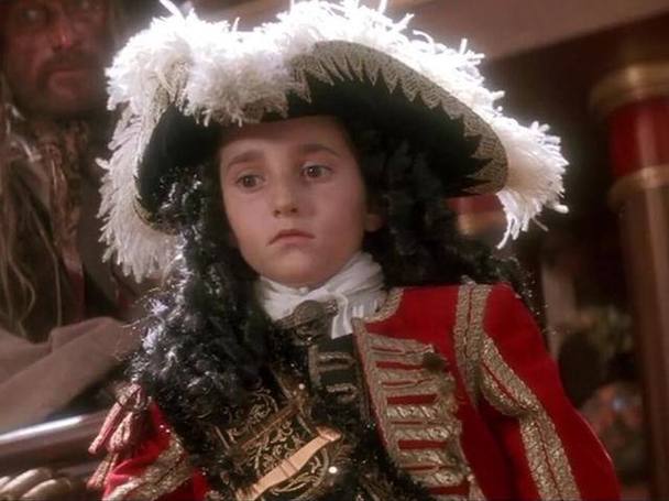 铁钩船长电影高清在线观看，重温童年经典