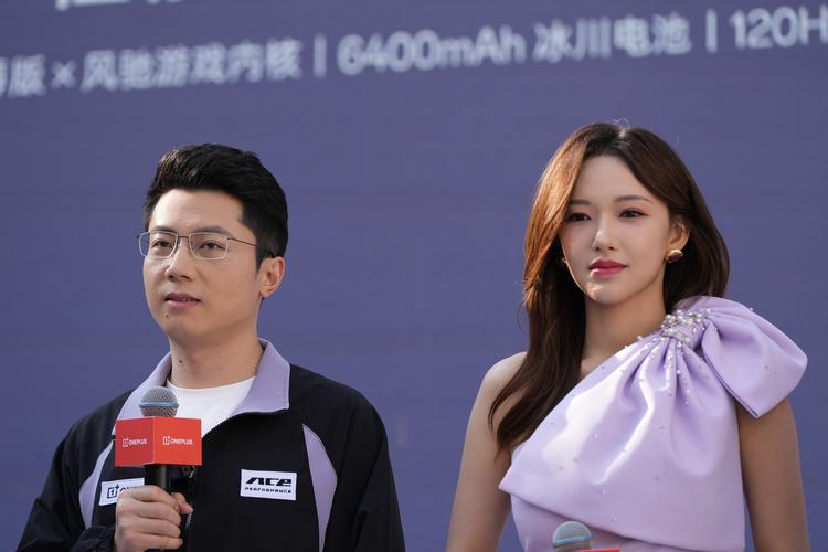 深度解读小仓LOL:揭秘电竞女神背后的故事与心路历程