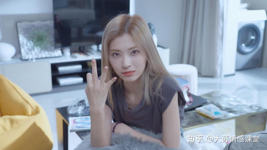 六位美女环绕！完蛋我被美女包围了俄区游戏体验