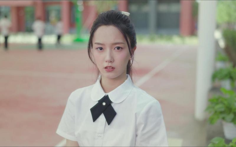 国产恋爱游戏推荐:完蛋我被美女包围了前传,开启你的心动之旅!