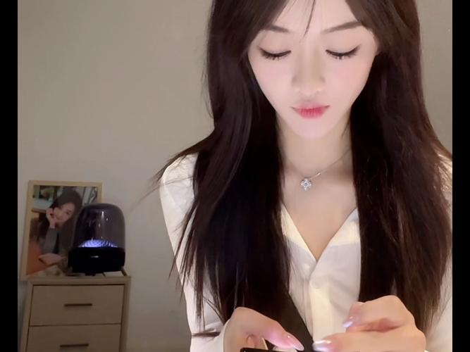 反差美女最新写真集来袭！甜美与性感完美结合！