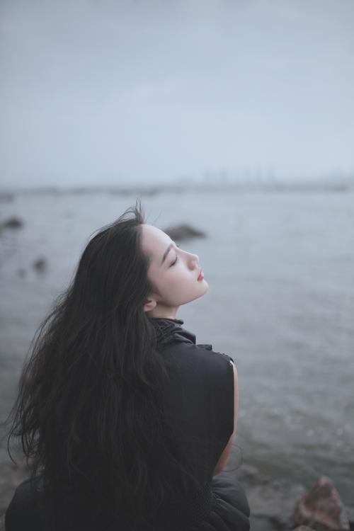 最新全面诱惑2下载地址推荐:多个资源渠道,保证下载速度和安全!