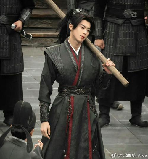 寻找横刀夺爱的勇者安卓汉化资源，开启你的游戏之旅