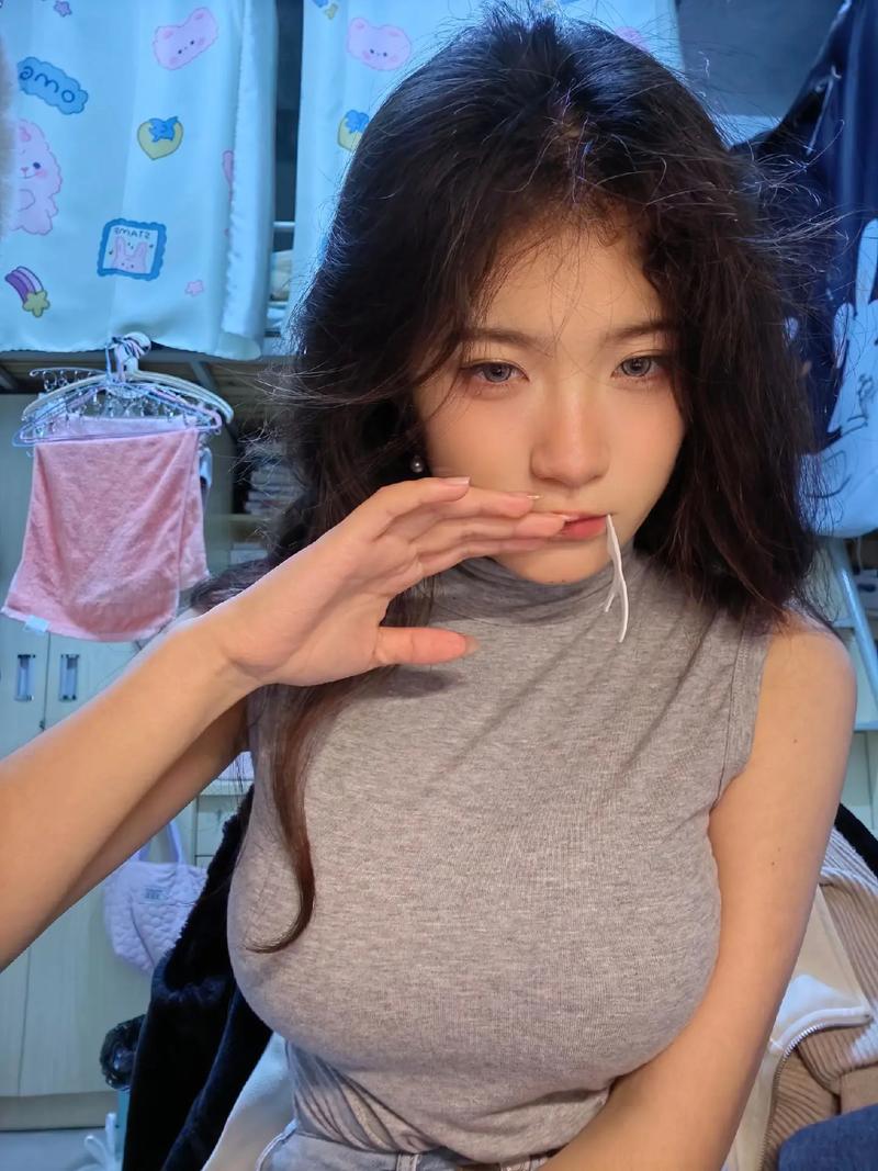 反差美女最新写真集来袭！甜美与性感完美结合！