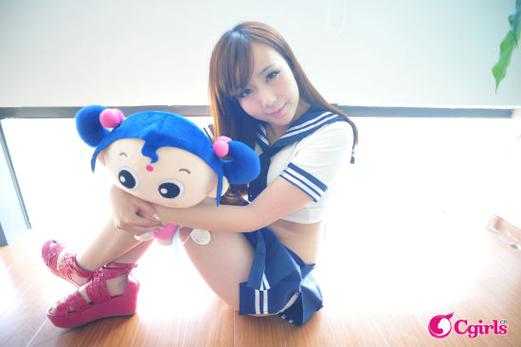 如何在制服游戏中打造热辣可爱角色？完整攻略