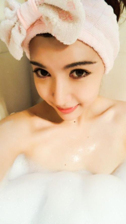 想玩乳神家之馆？官方正式版最新版下载就在这里