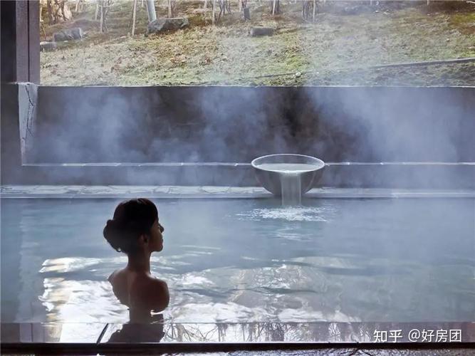 秘汤女孩游戏:和漂亮女孩一起泡温泉,解锁更多精彩剧情!