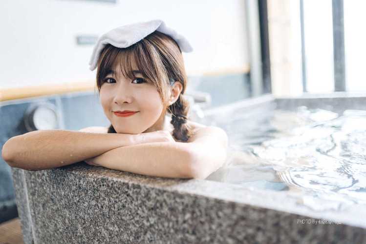 你与我的六月版本大全：解锁六月全部版本，精彩无限