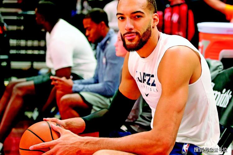 重磅!鲁迪最新事件,引发网友热议!