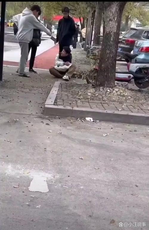 转校生太嚣张了最新版本：校园霸凌的真相