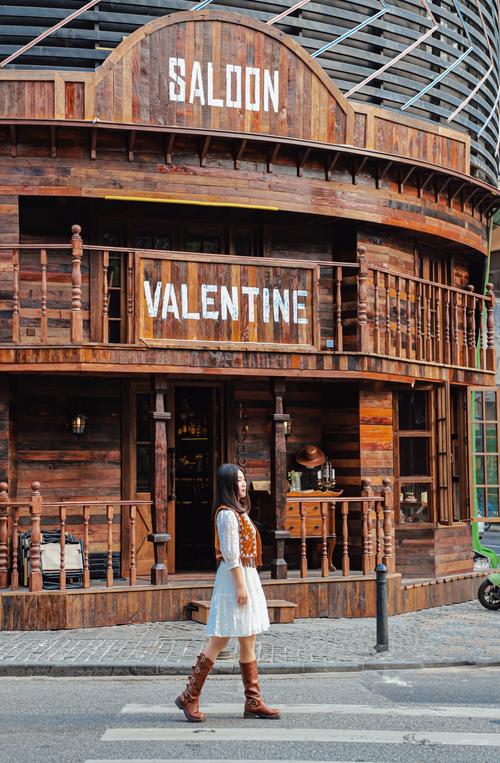 女牛仔咖啡馆版本大全：玩家评价及游戏心得分享