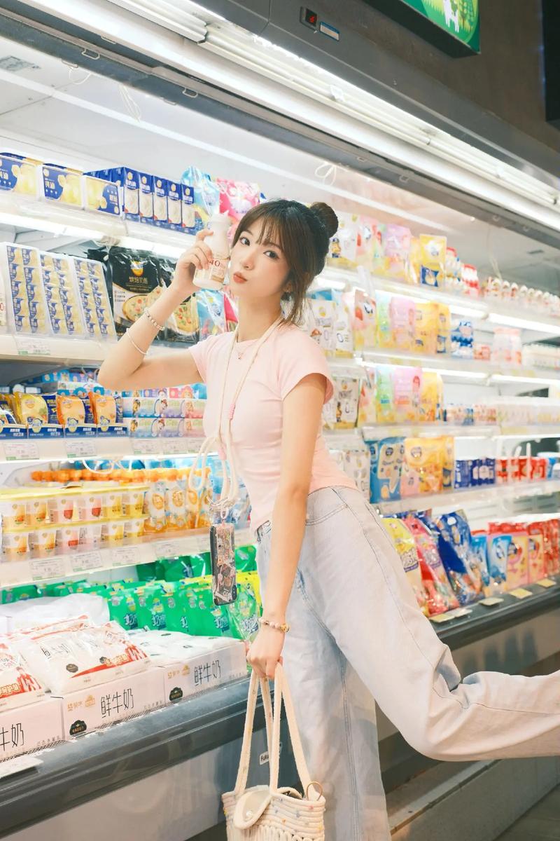 想下载超市漂亮姐姐的图片?这里有你想要的资源