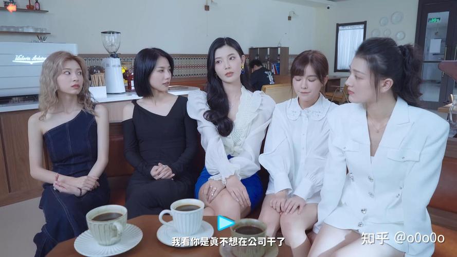 完蛋我被美女包围了绅士游戏攻略：如何俘获女神芳心