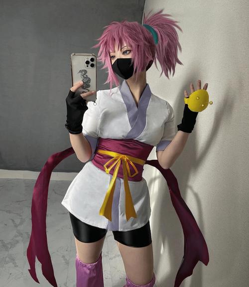 对妻子进行Cosplay指导：绅士游戏入门指南