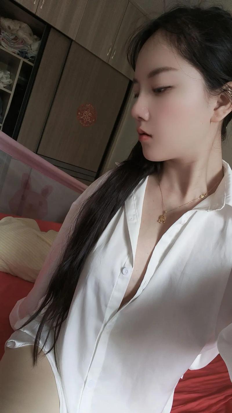 想听林晓蜜社保音声汉化版?这里有下载方法