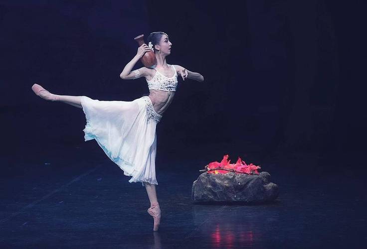 舞姬最新版本体验：精彩舞蹈，随时随地欣赏！