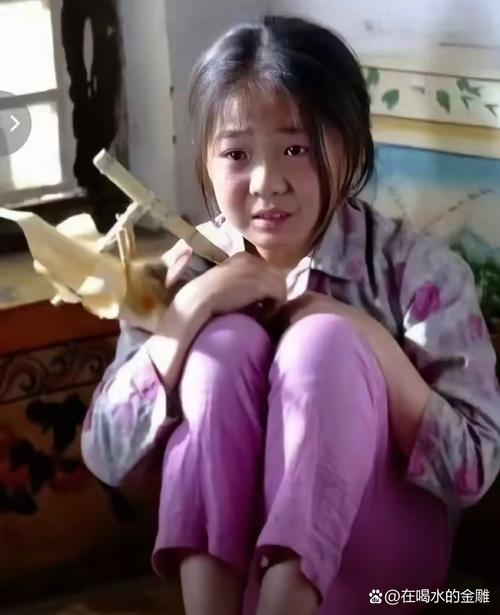 无知少女的乡村韵事最新：农村女孩的成长故事