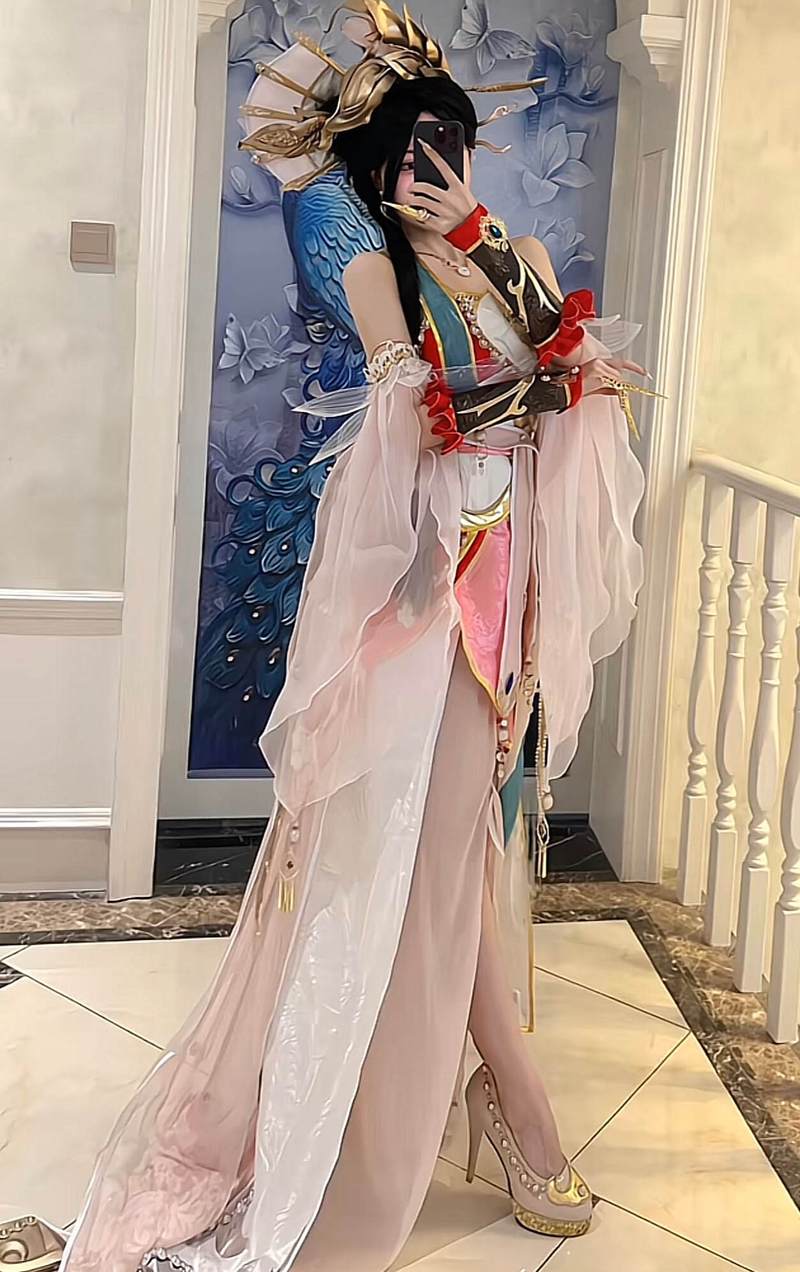 新婚妻子Cosplay杨过游戏角色,甜蜜生活大揭秘!