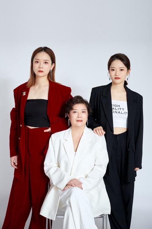 母三人下载安卓版：轻松下载，畅玩游戏