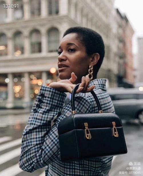 最新游戏我为情狂:揭秘游戏背后的都市传说