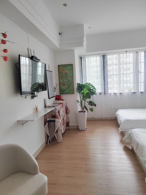 如何在安卓手机上玩亲密民宿与你在一起BNB?