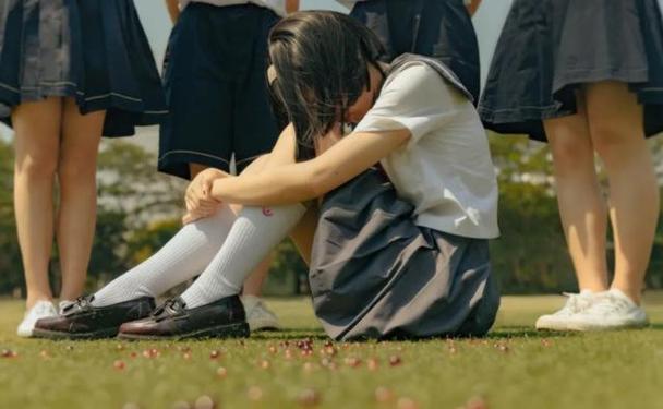 玩转校生太嚣张了汉化版：超全最新更新内容解析