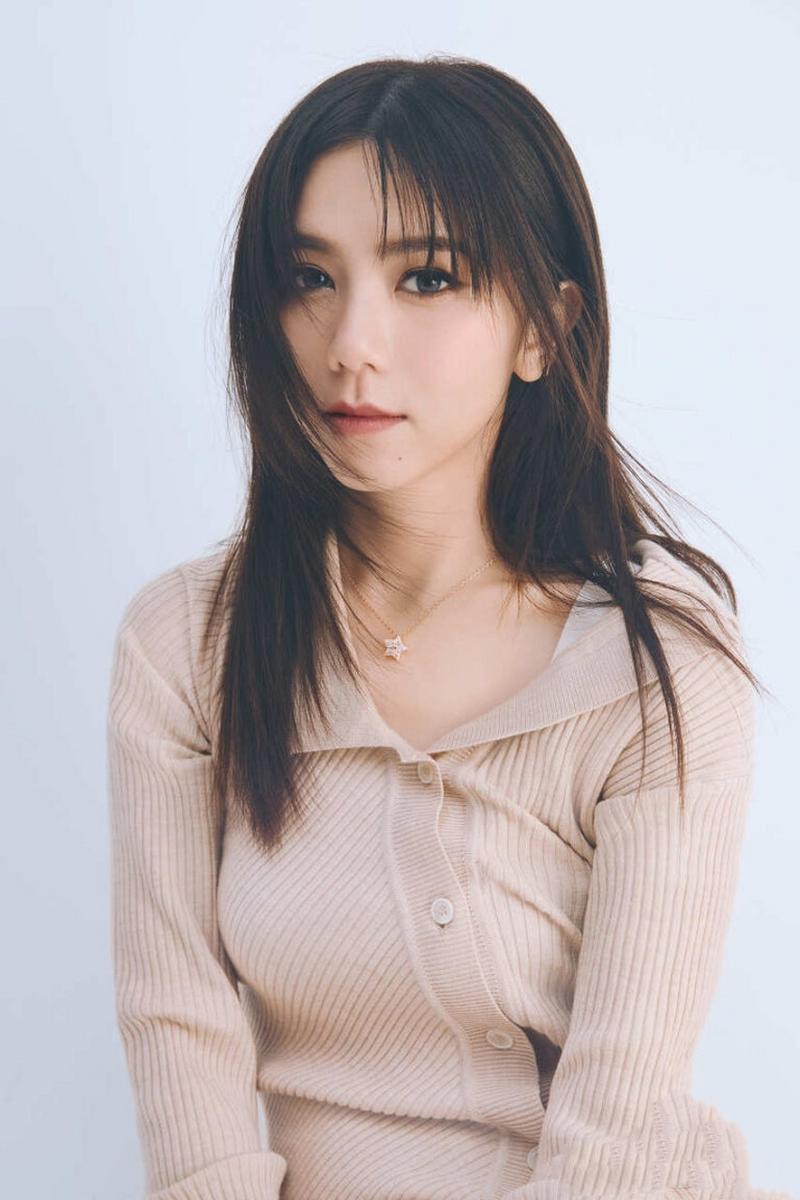 寻找邓紫棋汉化版下载?这里有你想要的