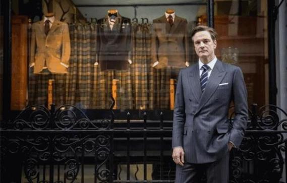 克莉丝的绅士游戏:游乐之街的奇妙冒险故事