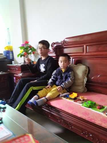 最新版本:儿子的朋友有多可爱?带你一探究竟!