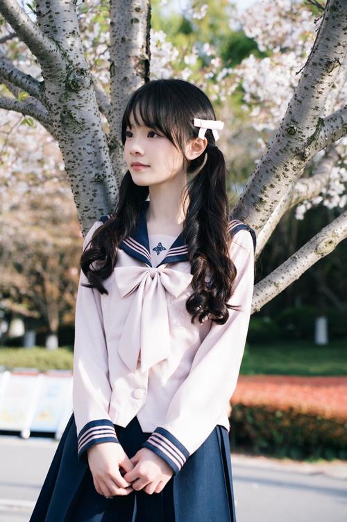 员工室JK日常：安卓PC版下载及玩法攻略大全