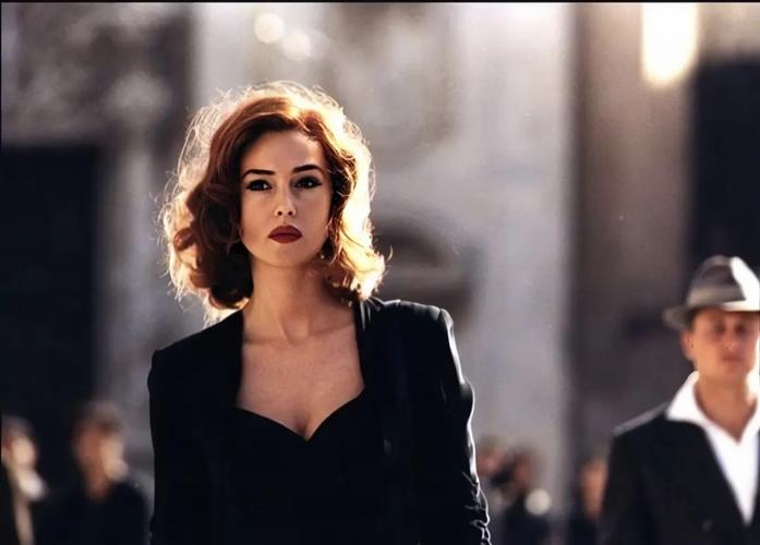 时尚女王莫妮卡第二季完结下载：资源推荐及安全提示