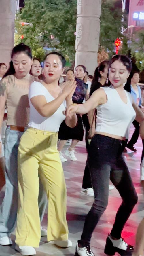 淑女广场最新资讯汇总:玩家评论及游戏评价