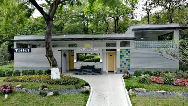 夏日小公园的厕所最新版本v1.30详解，玩法更新说明