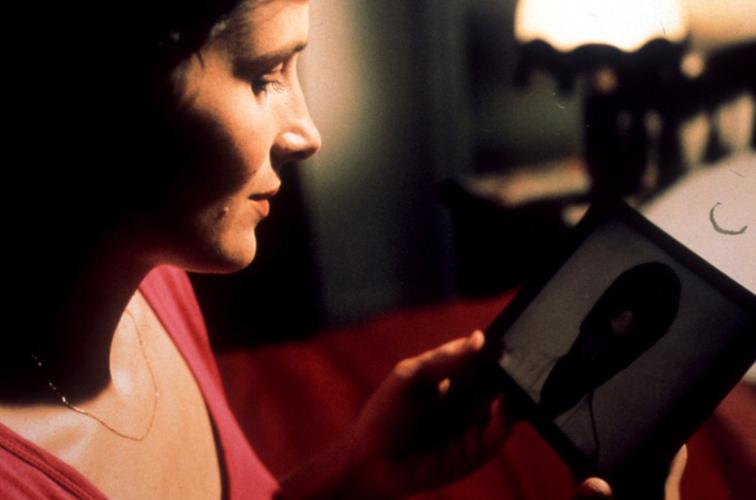 邻居的女儿爱丽丝安卓汉化游戏，甜蜜互动等你解锁