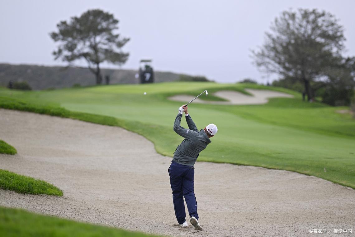 高尔夫是棒球洞的运动游戏下载：高清画面，逼真高尔夫体验